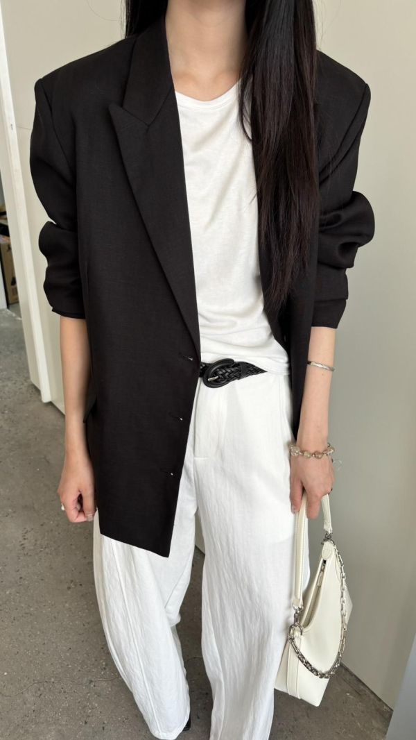 麻料挺版外套（黑色） 