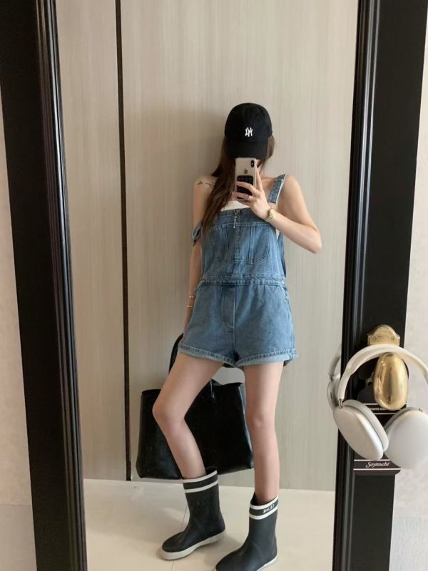 春夏百搭牛仔吊帶褲 