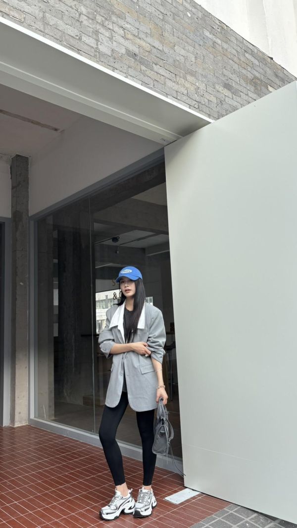 配色領西裝外套（灰色） 