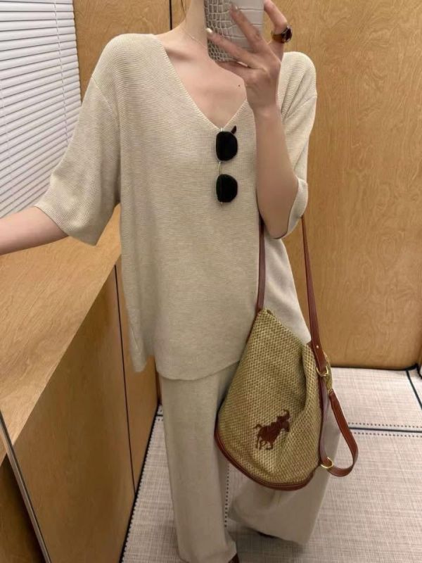 V領顯瘦薄針織套裝 