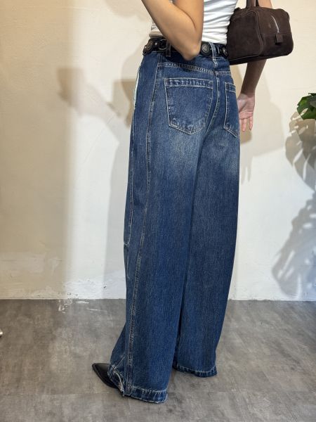 A015.下扣造型牛仔褲 