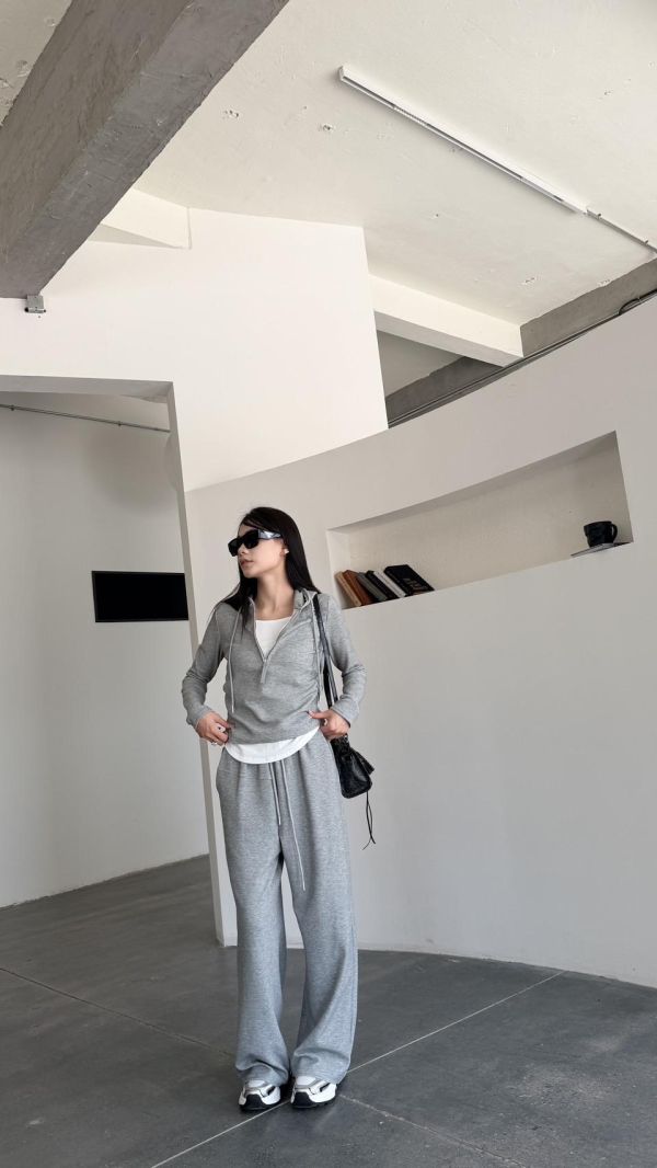 連帽假兩件長褲套裝（花灰） 