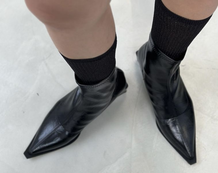 尖頭個性踝靴 