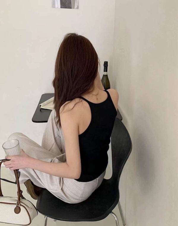 微削肩感背心 
