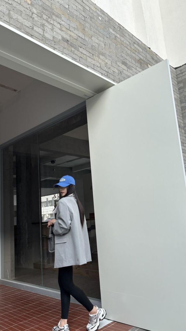 配色領西裝外套（灰色） 