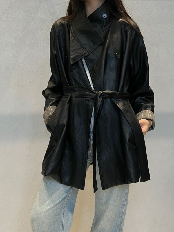 帥氣翻袖皮夾克 