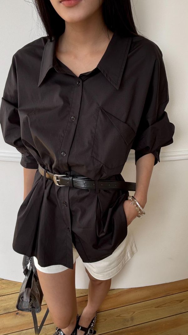 附皮帶襯衫 