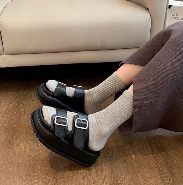 雙扣厚底拖鞋 