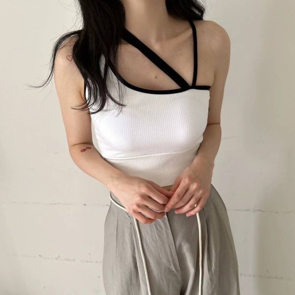 個性交叉罩杯背心 