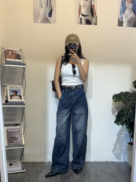 A015.下扣造型牛仔褲 