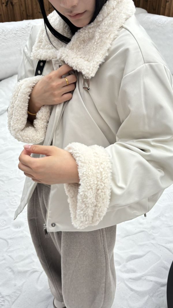 羊羔毛羽絨外套（杏色） 