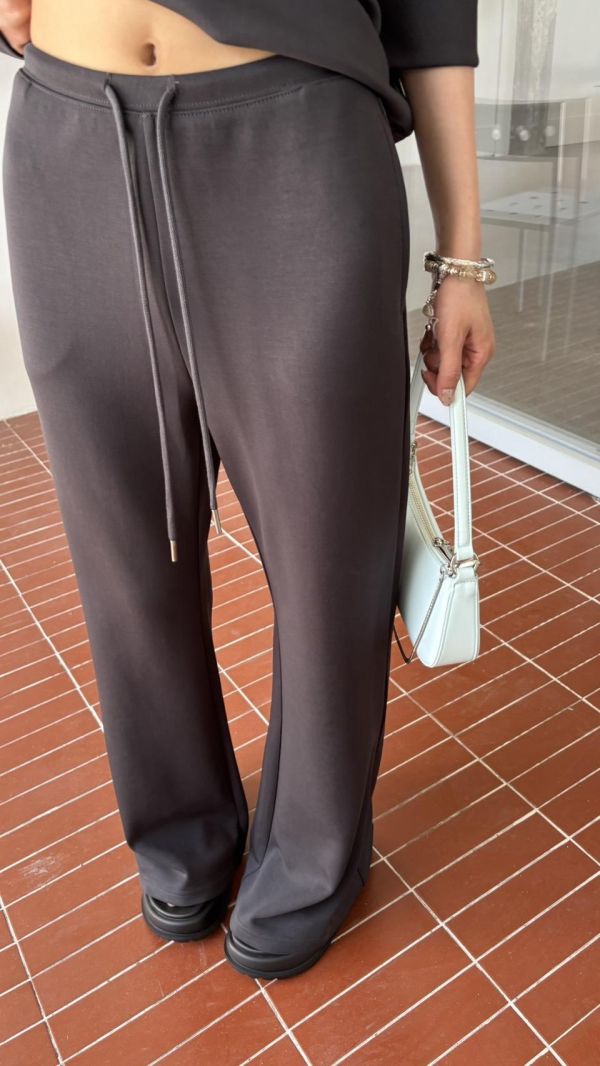 極簡高級斜肩套裝（深灰） 