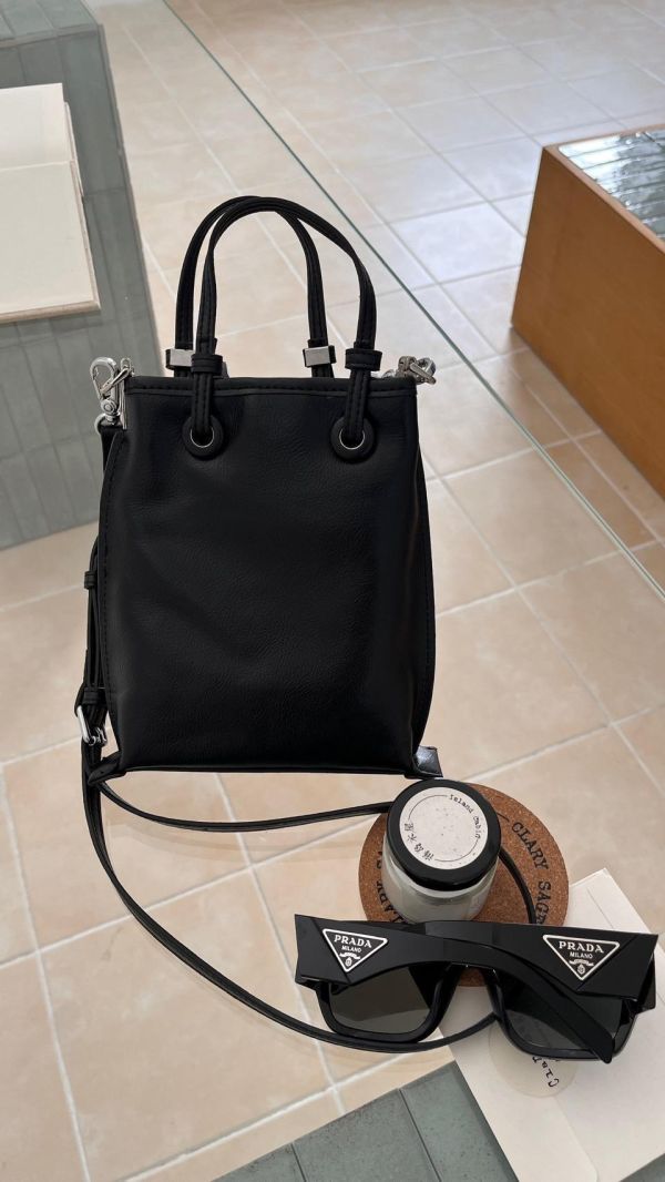 真皮鏈條小方包 