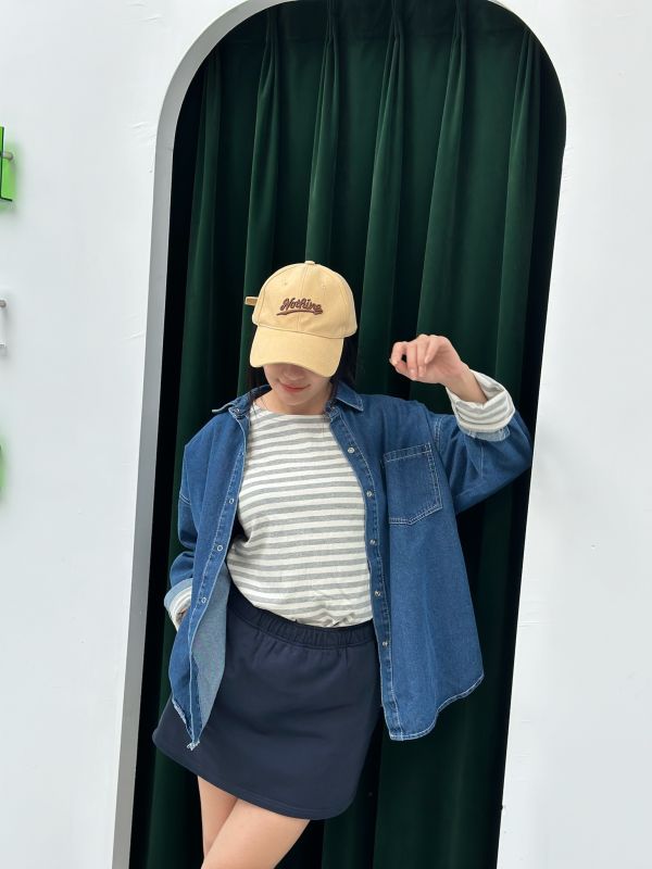 條紋長袖上衣 