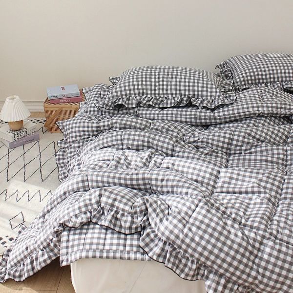 U02.格紋滾邊四季被 