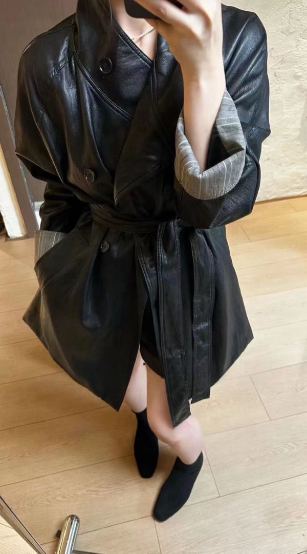 帥氣翻袖皮夾克 