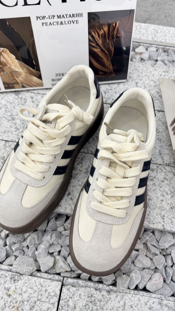 牛皮增高德訓鞋 