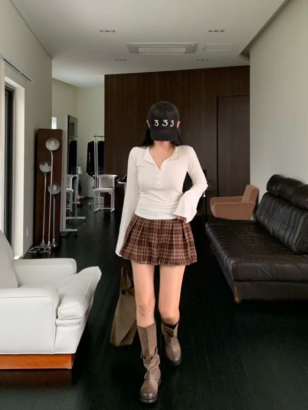 H06.羊毛18%排釦衣 