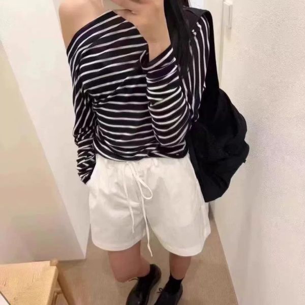 條紋綁帶上衣 