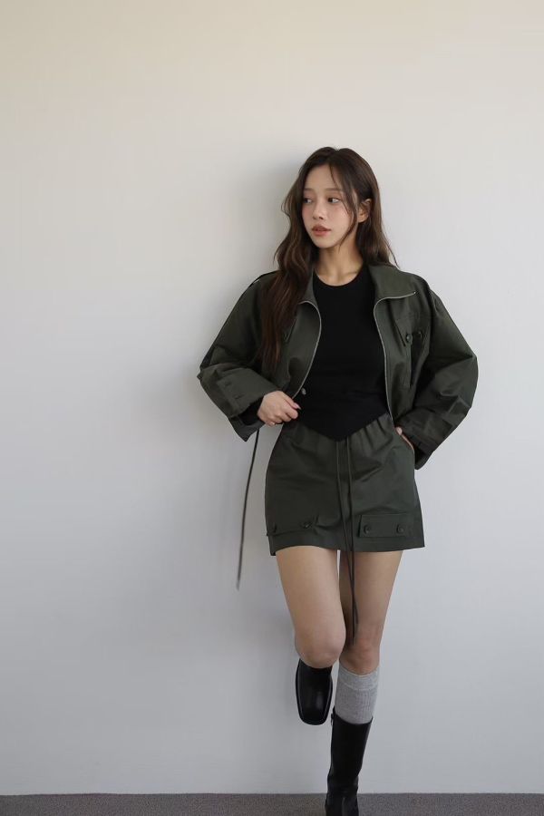 S09.短版抽繩外套 