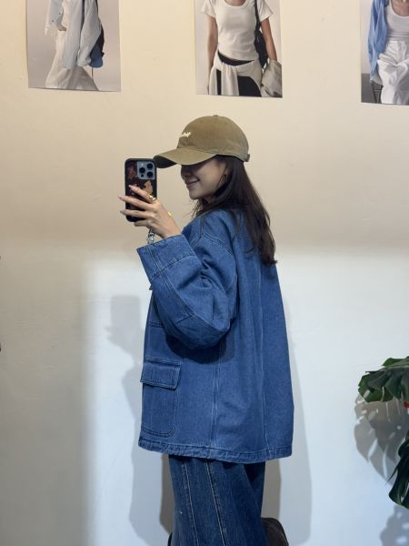 T03.撞色牛仔外套 