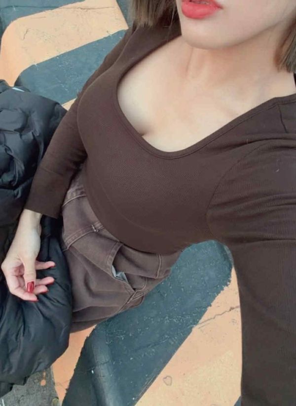 機能性附罩杯發熱衣 