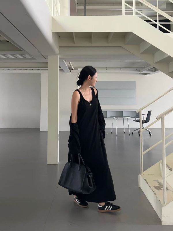 H03.純色長版外套 