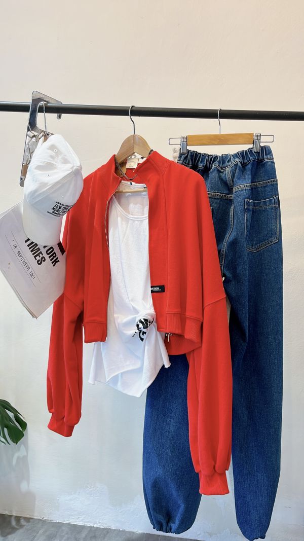 N210.下英文背心 