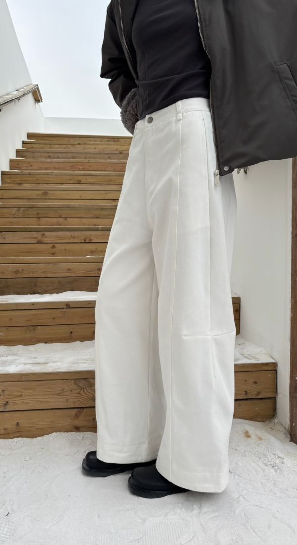 直筒內薄絨顯瘦褲 