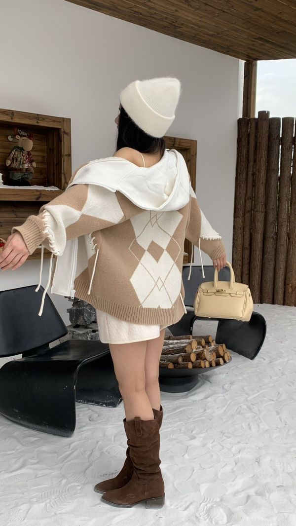 造型編織配色針織外套 