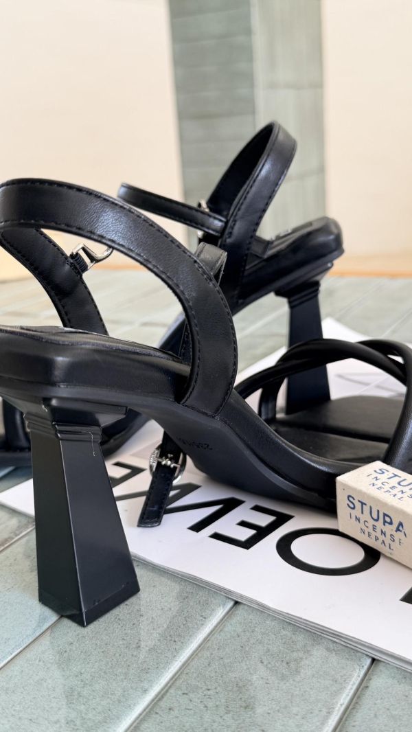 紐結真皮高跟涼鞋 