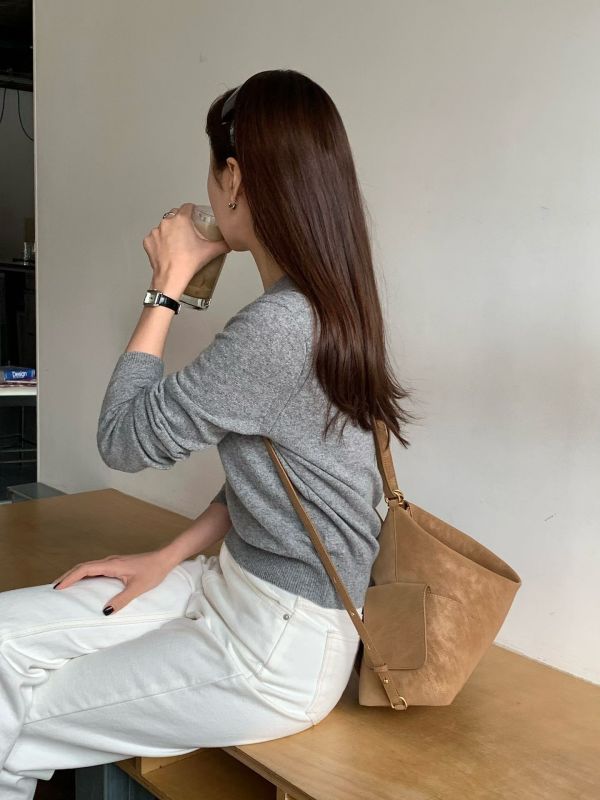 檔口獨家訂製三用擦牛皮包（奶茶色） 