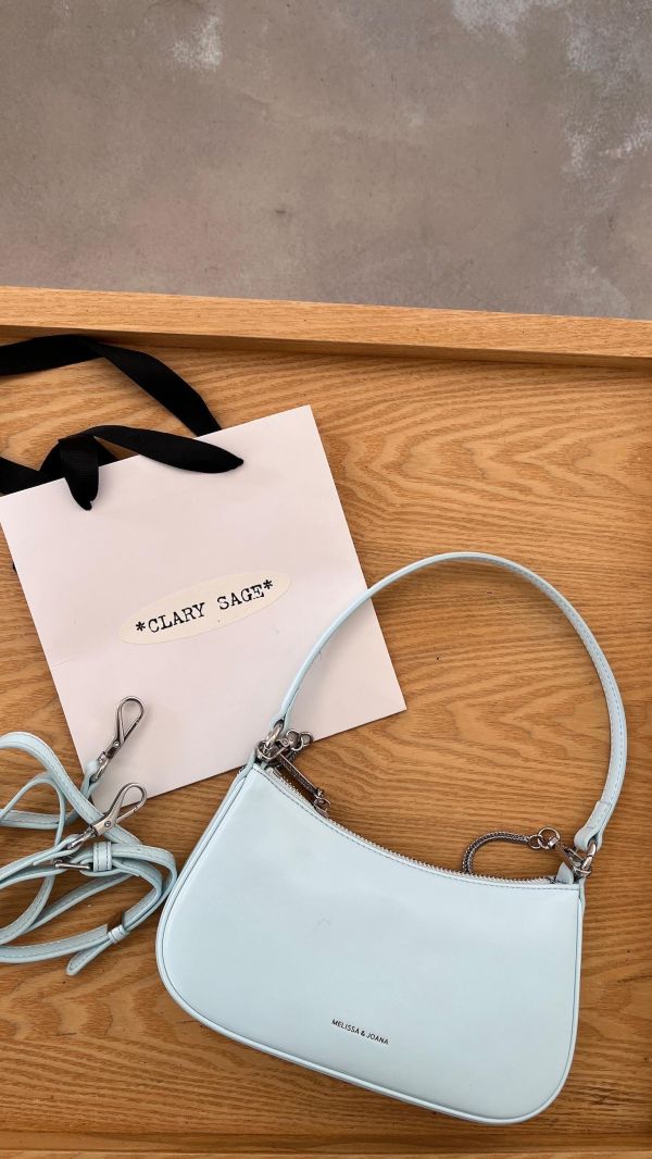 真皮藍色小眾腋下包 