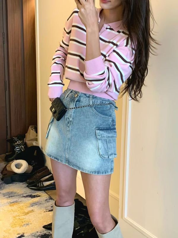 V012.Polo領線條衣 