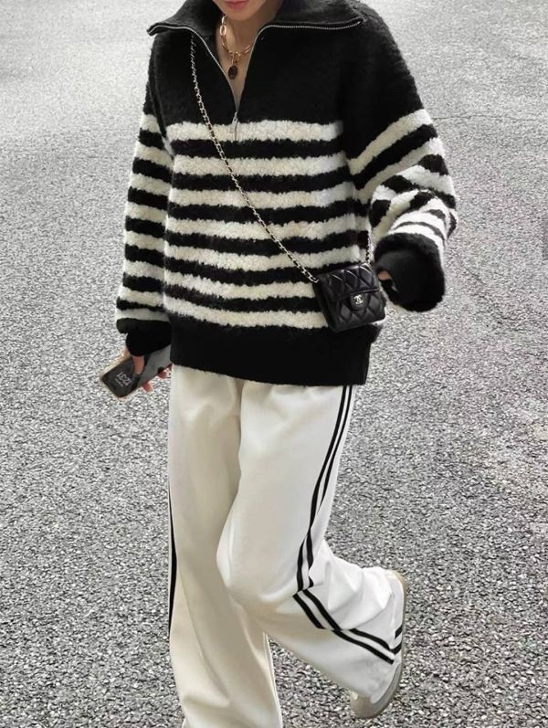 羊毛拉鍊款上衣 