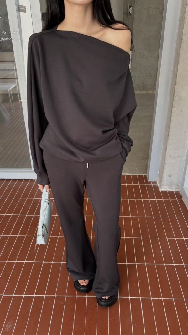 極簡高級斜肩套裝（深灰） 