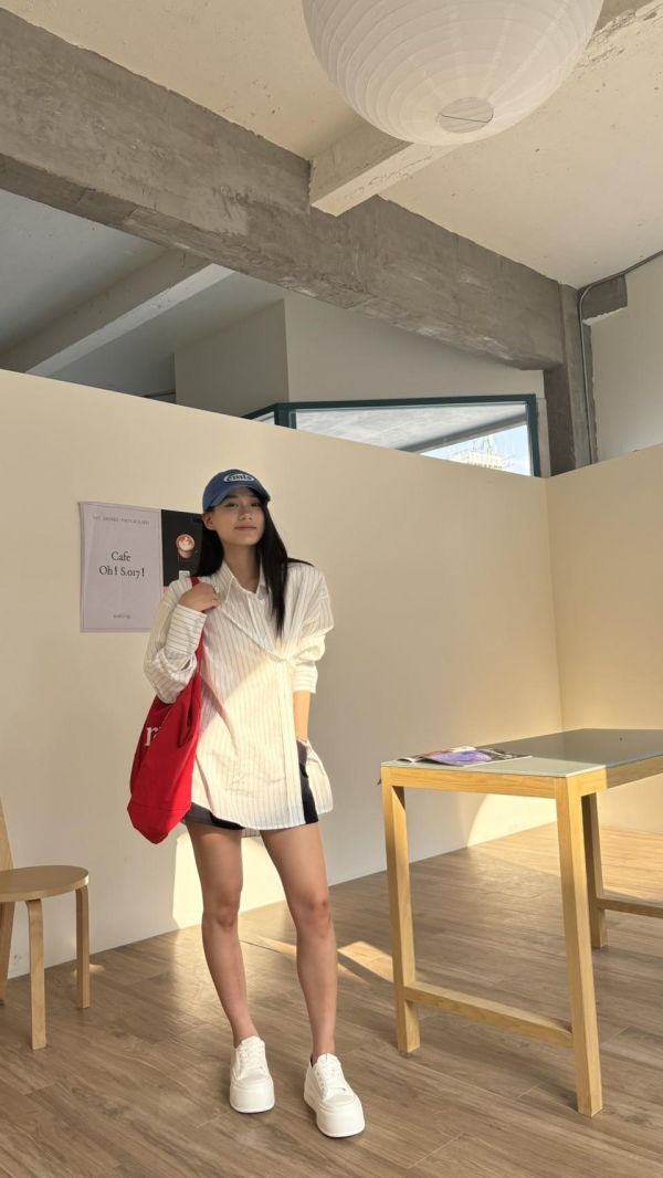 線條側釦襯衫（白色） 