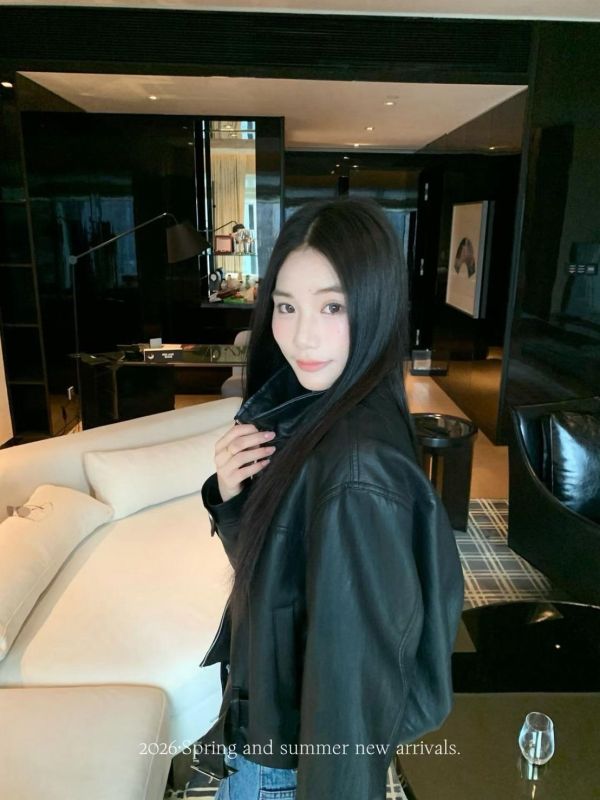 短板下釦皮外套 