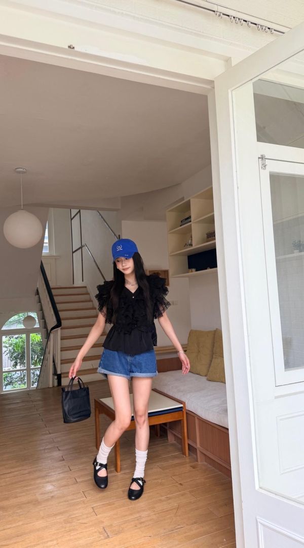 小羊皮交叉瑪莉珍鞋 