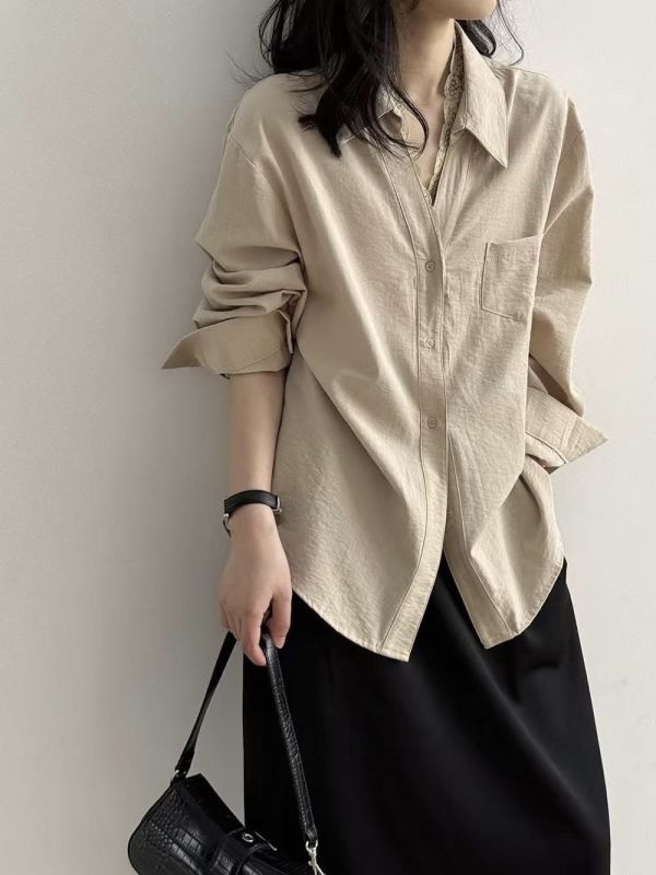領口拼蕾絲襯 