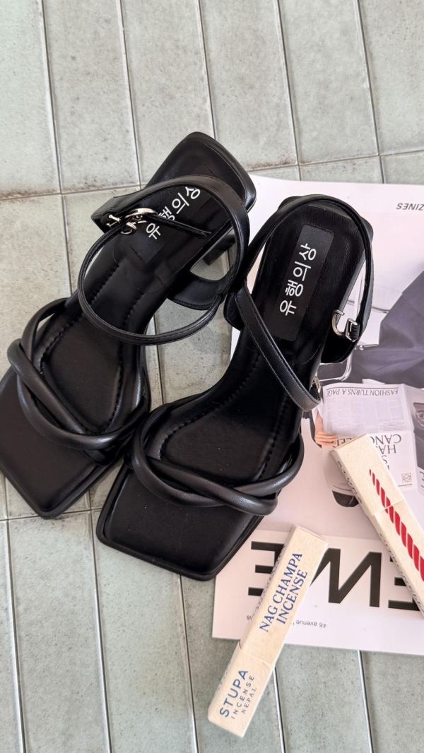 紐結真皮高跟涼鞋 