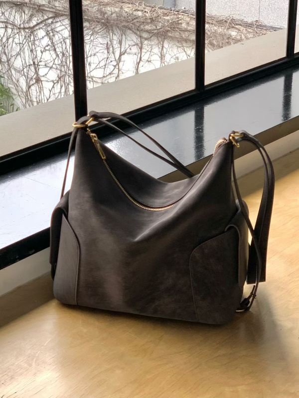 檔口獨家訂製擦牛皮包（烏木色） 