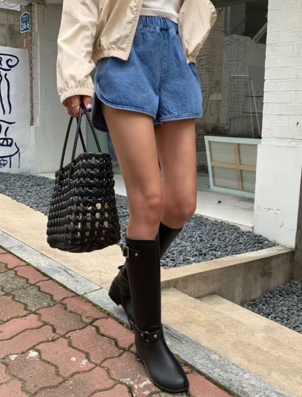 顯瘦側開牛仔短褲 