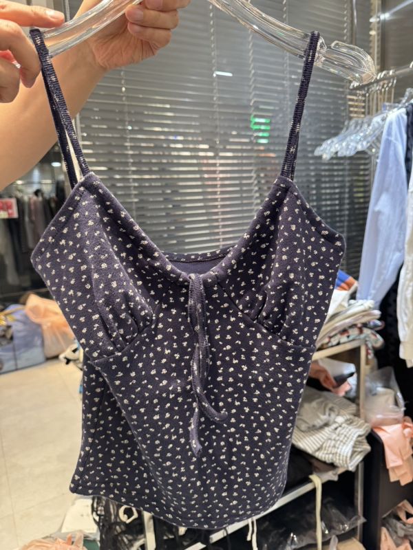 T24.小碎花背心 