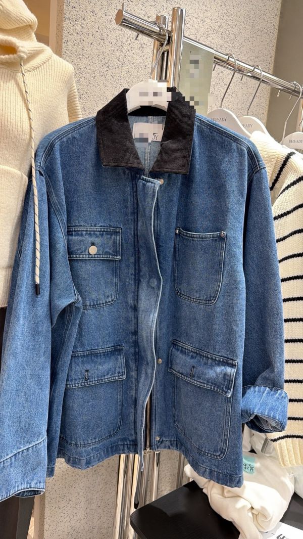 T03.撞色牛仔外套 