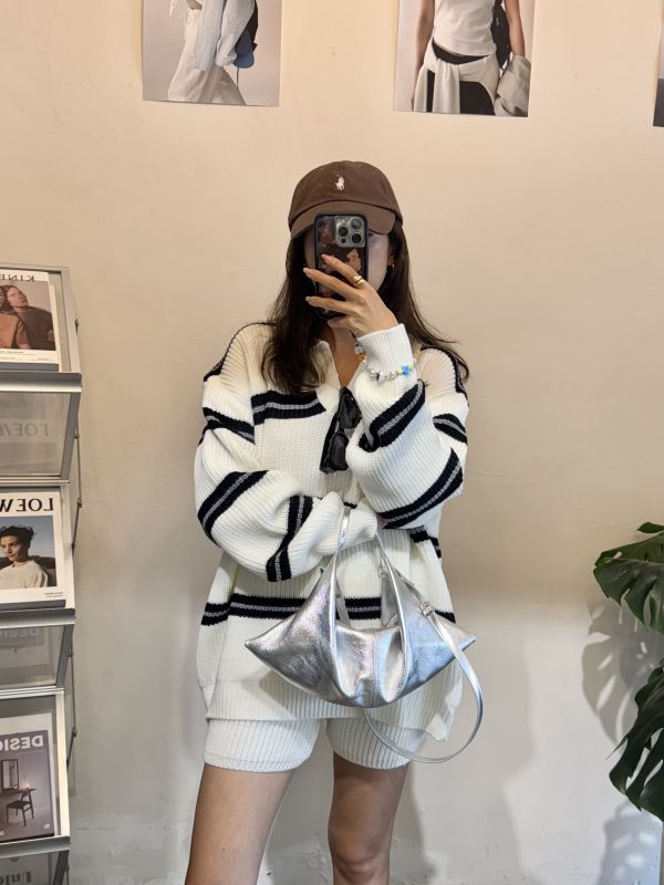 T02.V領線條針織短褲SET 