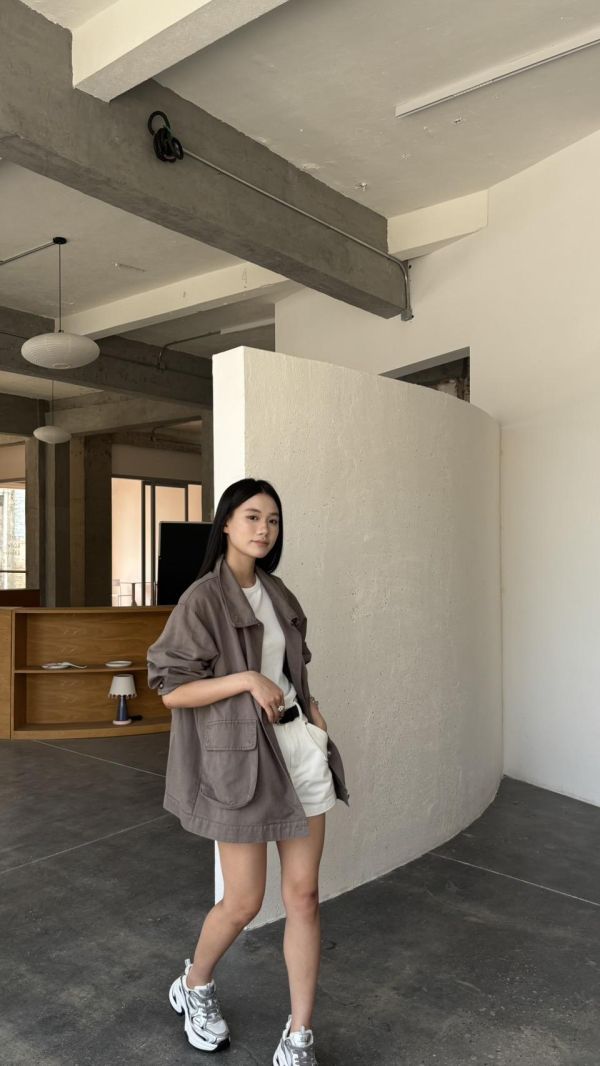 前口袋長版工裝薄外（灰綠） 