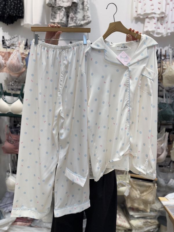 F11.點點長褲睡衣 
