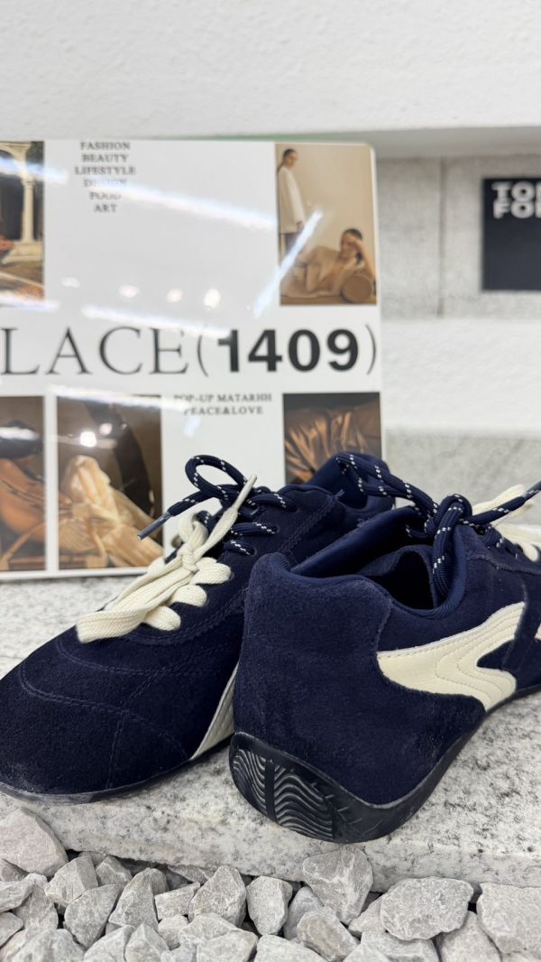 翻毛牛皮德訓鞋 