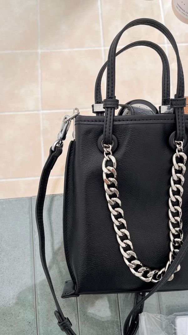 真皮鏈條小方包 